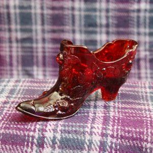 Fenton Amberina Cabbage Rose Glass Shoe Figurine